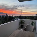 Radhime Lägenhet Vlorë